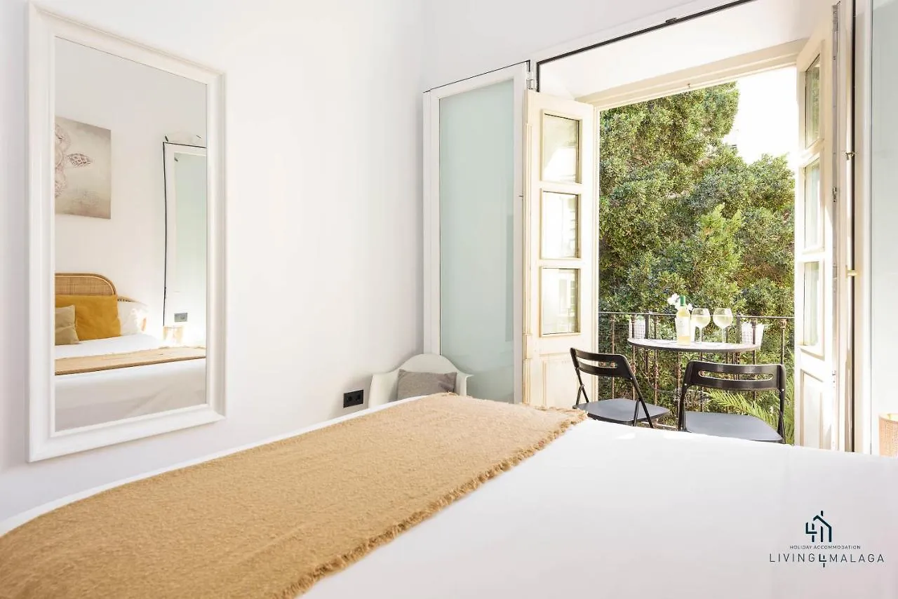 Living4Malaga Relax Inn